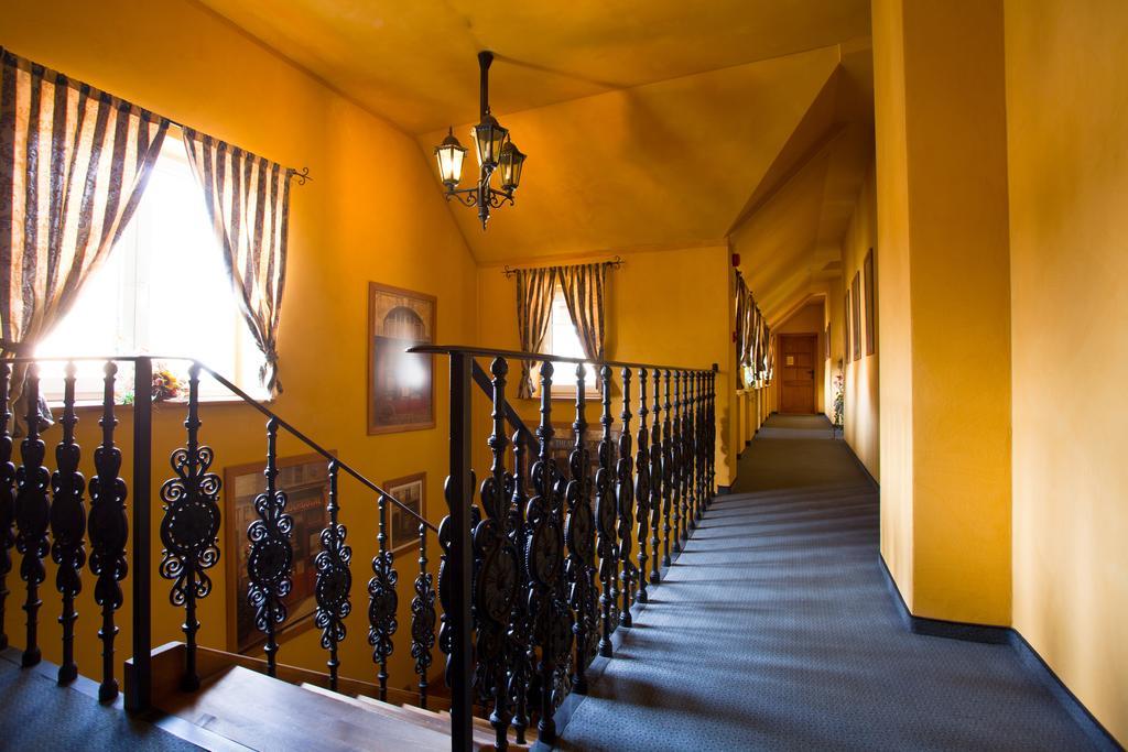Hotel U Simla Karlovy Vary Exterior photo