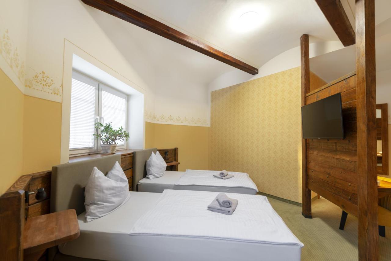 Hotel U Simla Karlovy Vary Exterior photo