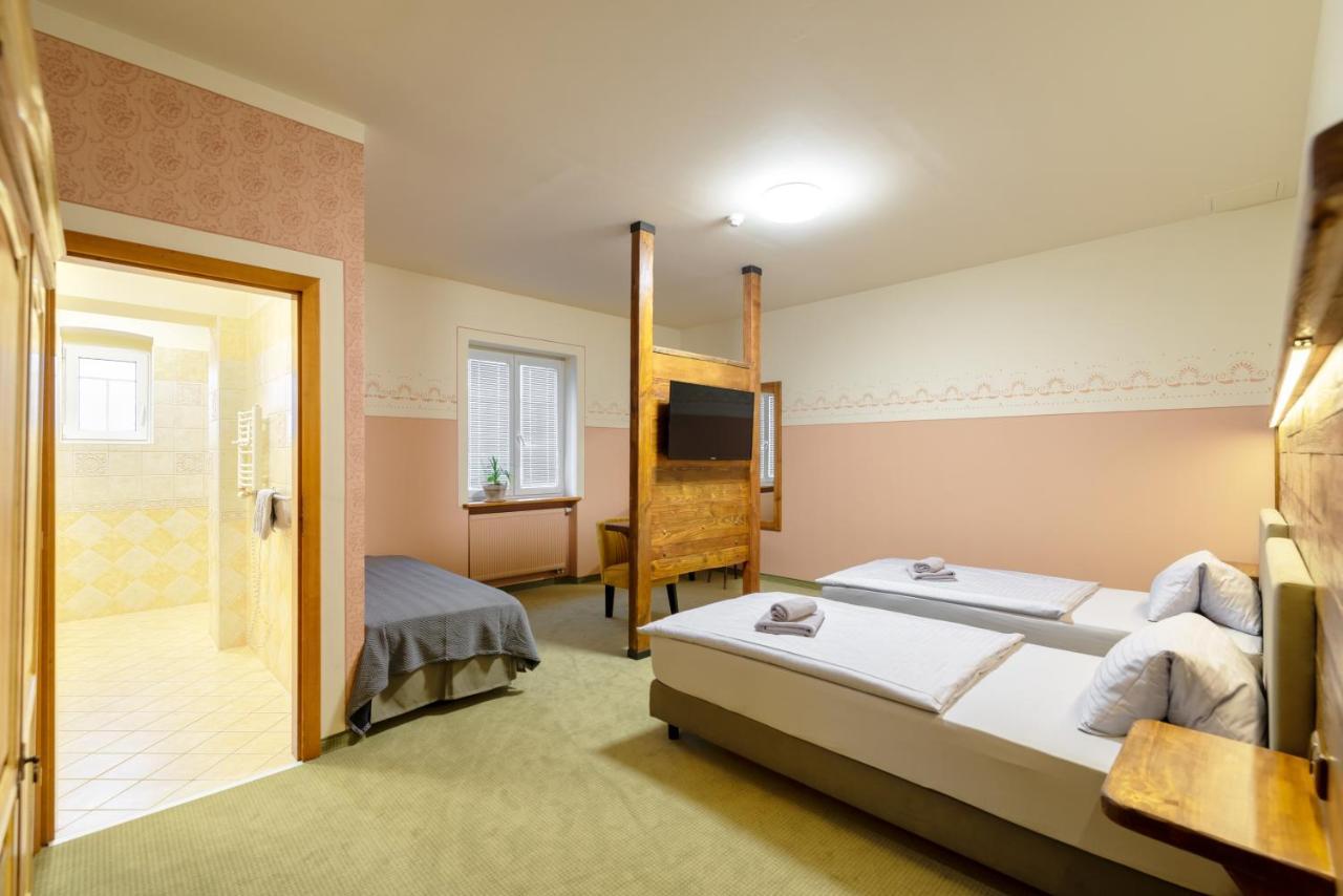 Hotel U Simla Karlovy Vary Exterior photo